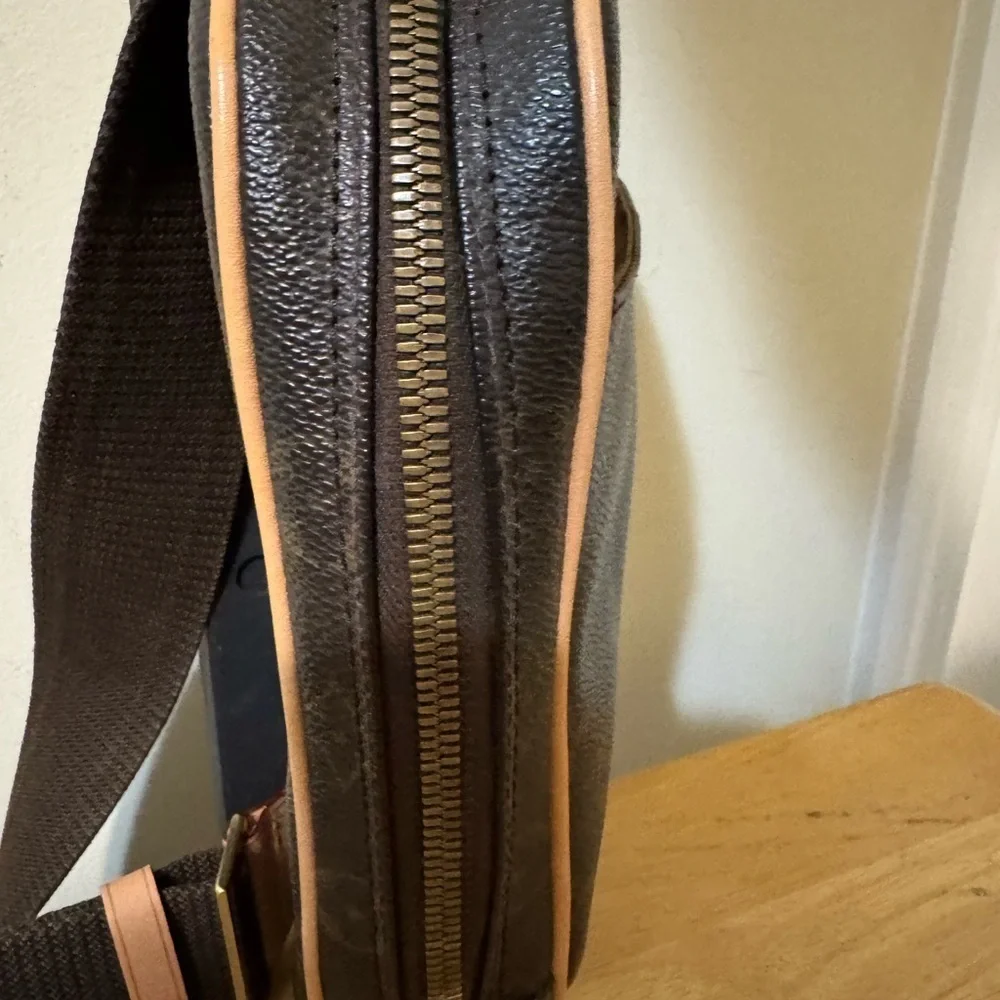 Louis Vuitton Monogram Gange Pochette